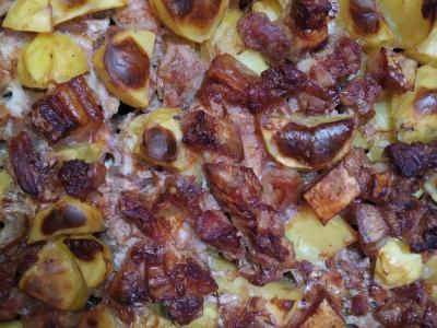 Kepta šoninė su bulvėmis pagrindine nuotrauka