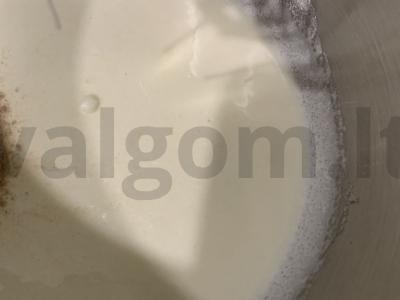 Šokoladinis biskvitas ant verdančio vandens Žingsnis 2