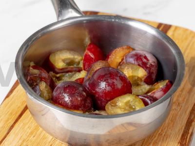 Slyvų padažas žiemai Žingsnis 1