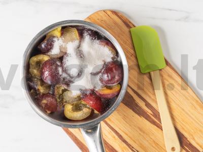 Slyvų padažas žiemai Žingsnis 3