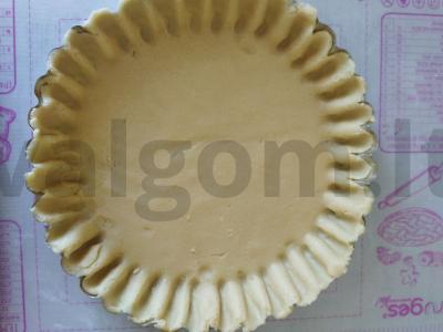 Pyragas su grietinės užpilu ir vyšniomis Žingsnis 5