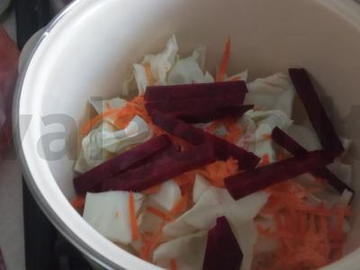 Sūdyta kopūstai su burokėliais Žingsnis 2