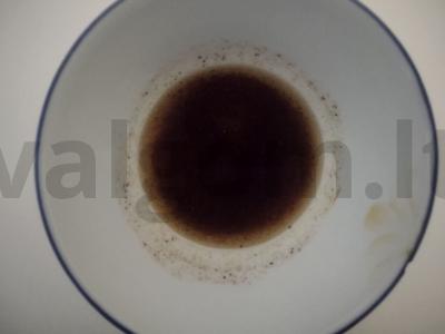 Karšis su graikiniais riešutais, paruoštas ant grotelių Žingsnis 1