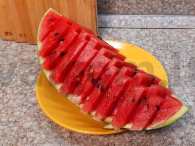 Gražus aromatingo arbūzo pateikimas Žingsnis 5