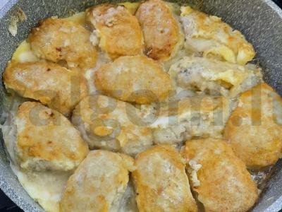 Žuvies kotletai su manų kruopomis pagrindine nuotrauka