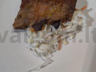 Šonkauliai su rūkytų paprikų ir spanguolių kopūstais Žingsnis 4