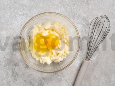 Smėliniai krepšeliai su baltymų kremu Žingsnis 3