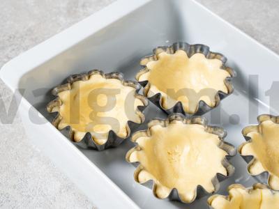 Smėliniai krepšeliai su baltymų kremu Žingsnis 9