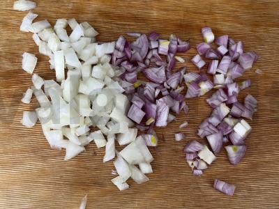 Sriuba su konservuotomis pupelėmis pomidorų padaže Žingsnis 2