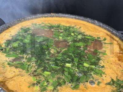 Sriuba su konservuotomis pupelėmis pomidorų padaže Žingsnis 7