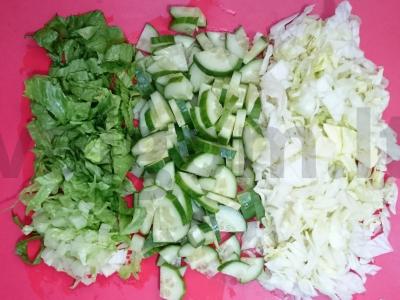 Salotos su agurkais, lediniu ir romanu Žingsnis 1