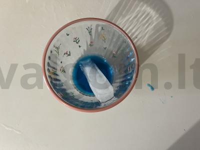 Alkoholinis kokteilis „Mėlyna lagūna“ su ledu Žingsnis 2