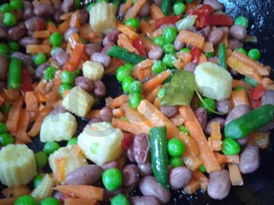 Pusryčiai su karibų mišiniu, ryžiais ir vištienos filė Žingsnis 1