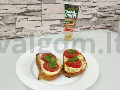 Aštrūs brusketai su pomidorais ir provanso žolelėmis pagrindine nuotrauka