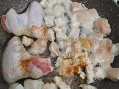 Vištiena su pupelėmis keptuvėje Žingsnis 2