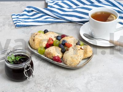 Vegetariški sausainiai su aguonomis pagrindine nuotrauka