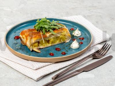 Pyragas su bulvėmis, žirneliais ir karčiu pagrindine nuotrauka