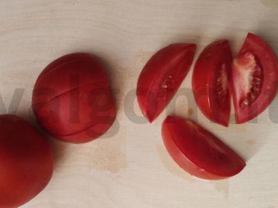 Pomidorų užkandis saldžiarūgščiame padaže Žingsnis 1