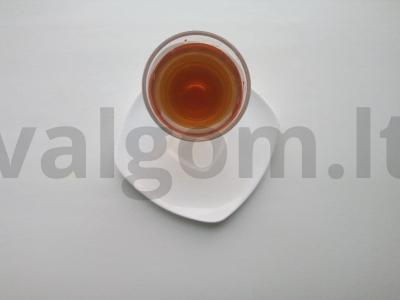 Namų samagonas ant ąžuolo žievės pagrindine nuotrauka