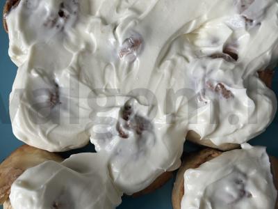 Cinnabon bandelės su grietinės kremu Žingsnis 13