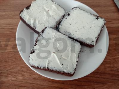 Brusketa su raudona žuvimi Žingsnis 3