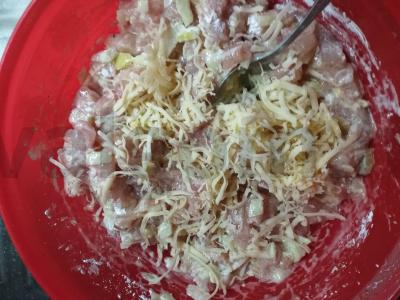 Smulkintos kotletės su krakmolu, sūriu ir majonezu Žingsnis 3