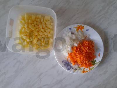 Skumbrijos galvų sriuba Žingsnis 2