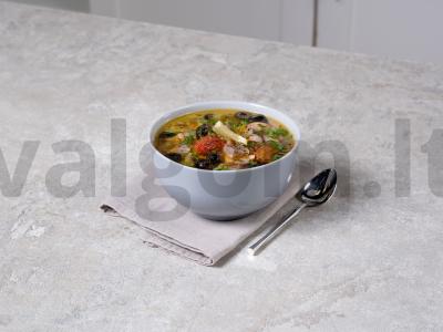 Sultinys su kiauliena pagrindine nuotrauka