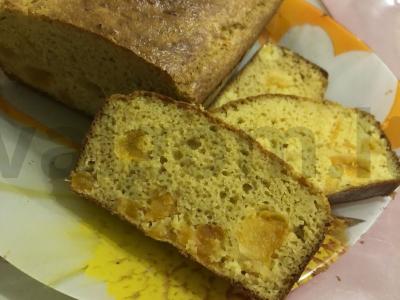 Saulėtas kukurūzų biskvitas pagrindine nuotrauka