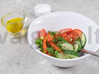 Paprastas vasaros salotas Žingsnis 2