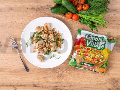 Kepta vištiena su meksikietiška mišraine pagrindine nuotrauka