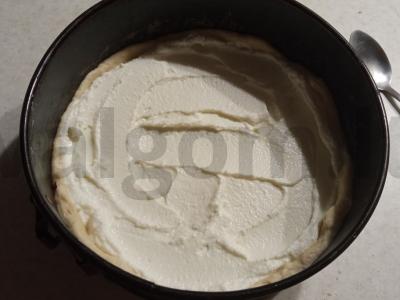 Varškės pyragas su baltymų viršumi Žingsnis 3