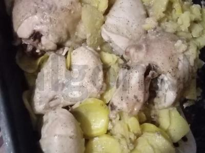 Vištiena su bulvėmis, grietine ir prieskoniais orkaitėje Žingsnis 6