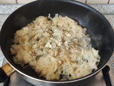 Svogūnų sriuba su grietinėlėmis Žingsnis 5