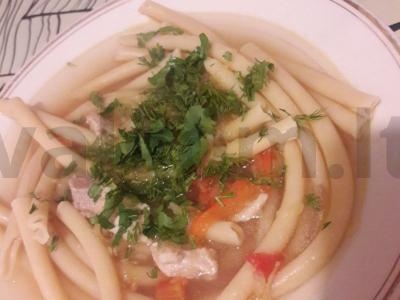 Lagman su jautiena pagrindine nuotrauka