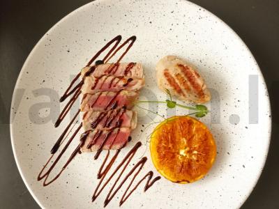 Tunas apelsine pagrindine nuotrauka