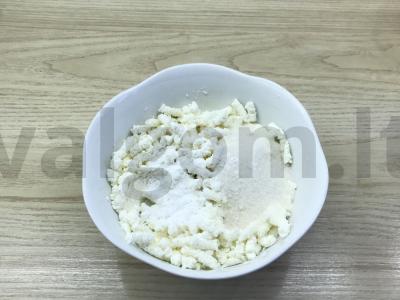 Koldūnai su varške ir džiovintais duonos gabalėliais Žingsnis 2