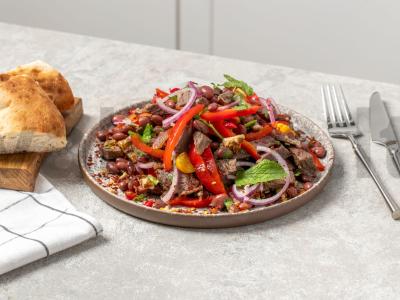 Klasikinis „Tbilisi“ salotas su jautiena pagrindine nuotrauka