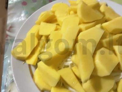 Borsčas su pupelėmis, prieskoniais ir žolelėmis Žingsnis 1