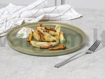 Šilauogės su bulvėmis orkaitėje pagrindine nuotrauka