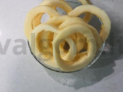 Cukinijų vafliai Žingsnis 1