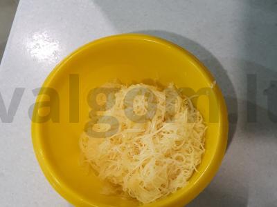 Cukinijų vafliai Žingsnis 2