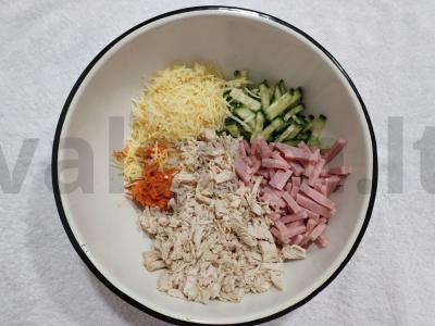 Itališkas salotas su kumpiu ir granatų sėklomis Žingsnis 3