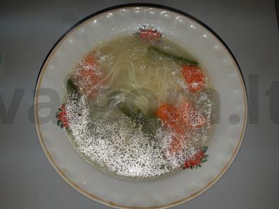 Sriuba su ryžių vermišeliu pagrindine nuotrauka