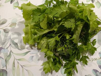 Avokado valtelės su varške ir žolelėmis Žingsnis 2