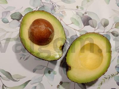 Avokado valtelės su varške ir žolelėmis Žingsnis 3