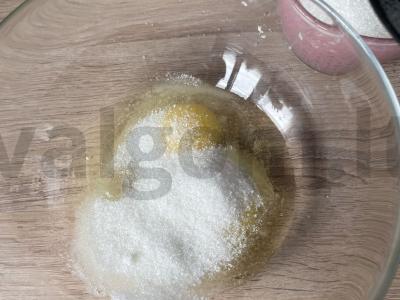 Idealius blynai be laktozės pieno Žingsnis 2