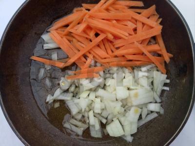 Sotūs ir vegetariškas sriuba su grikiais ir raudona žuvimi Žingsnis 2