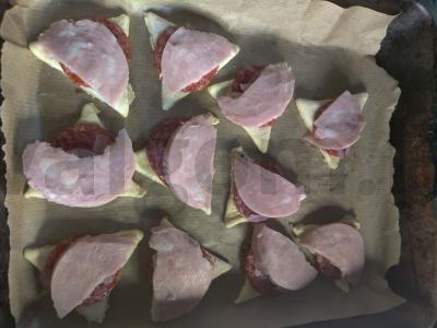 Porcinė pica su jalapeño ir saliami Žingsnis 8