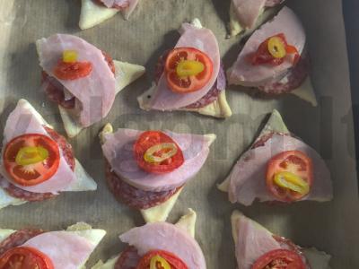 Porcinė pica su jalapeño ir saliami Žingsnis 10